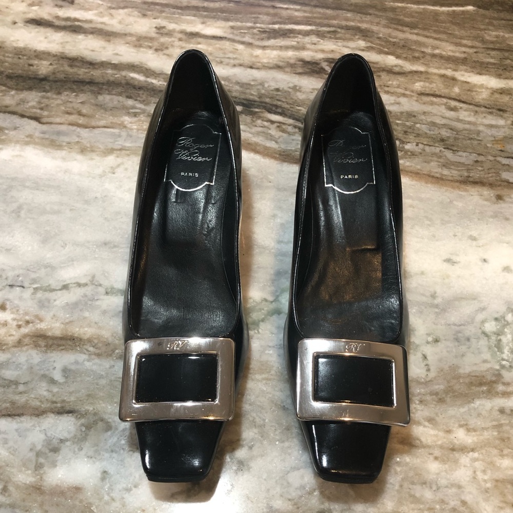 Roger Vivier Decollette Vivier Patent Pumps, 38.5